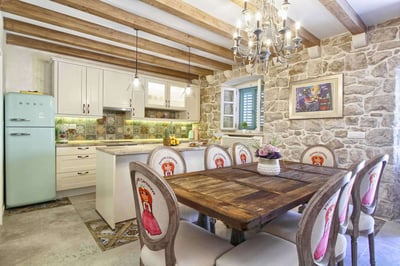 Luxury Villa Photo #17
