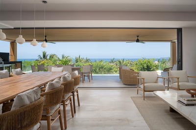 Luxury Villa Photo #12