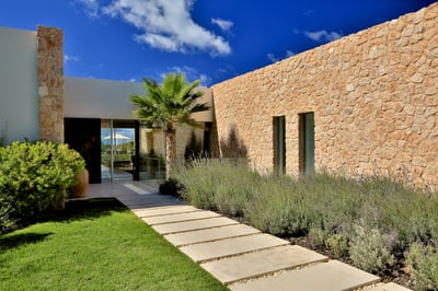 Luxury Villa Photo #8