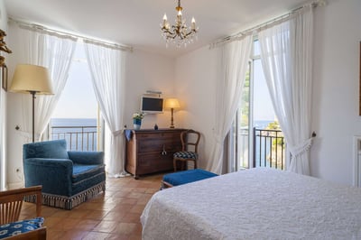 Luxury Villa Photo #46