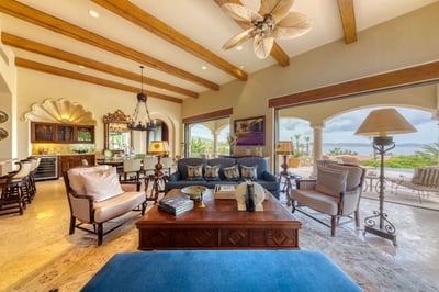 Luxury Villa Photo #20