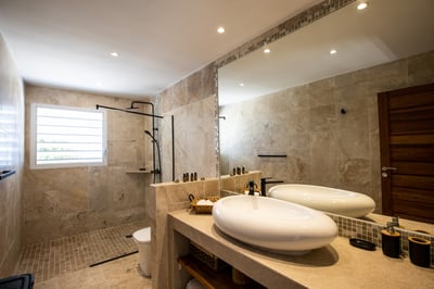 Luxury Villa Photo #47