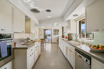 Luxury Villa Photo #21