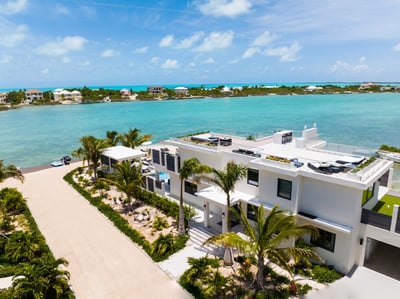 Luxury Villa Photo #7