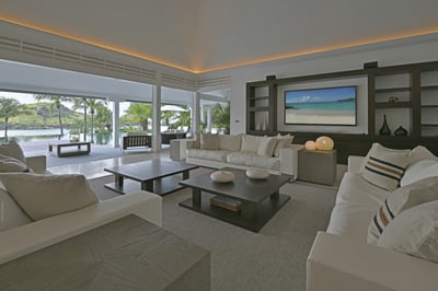 Luxury Villa Photo #38