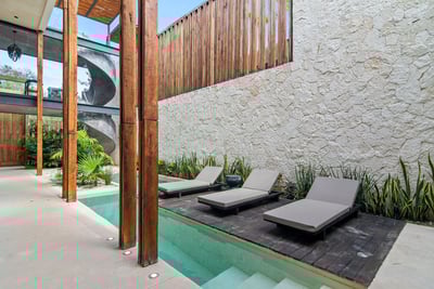 Luxury Villa Photo #46