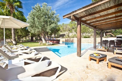 Luxury Villa Photo #5