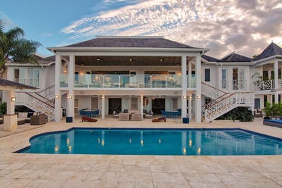 Luxury Villa Photo #2