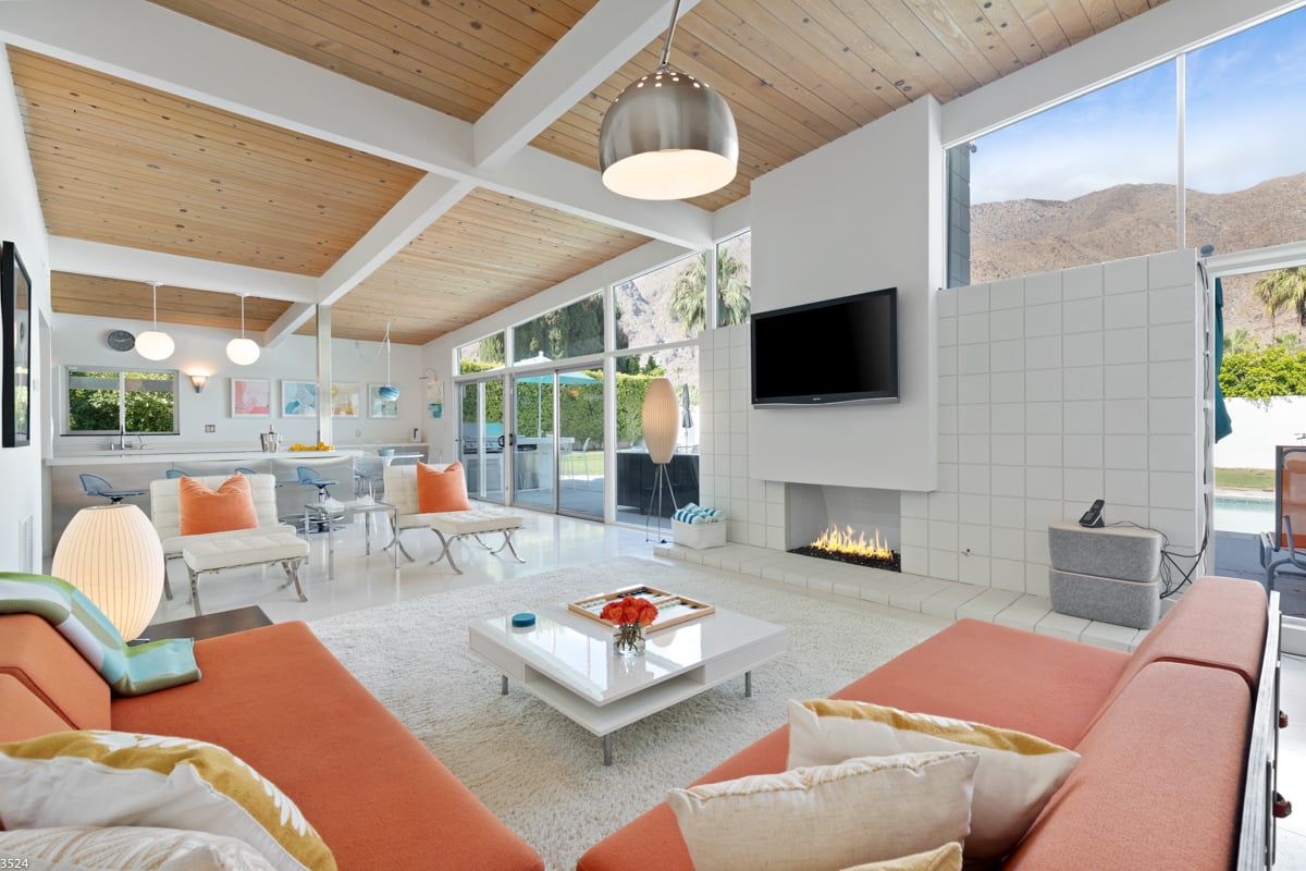 Vista Las Palmas Midcentury