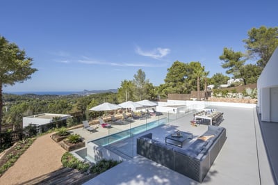 Luxury Villa Photo #12