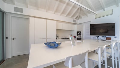 Luxury Villa Photo #21