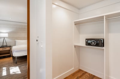 Luxury Villa Photo #25