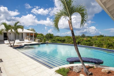 Luxury Villa Photo #2