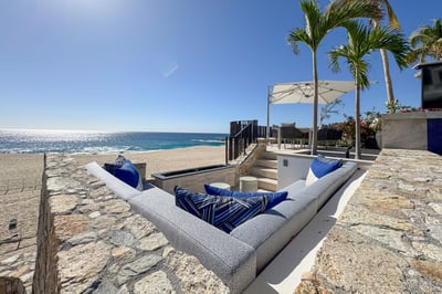 Luxury Villa Photo #18