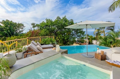 Luxury Villa Photo #11