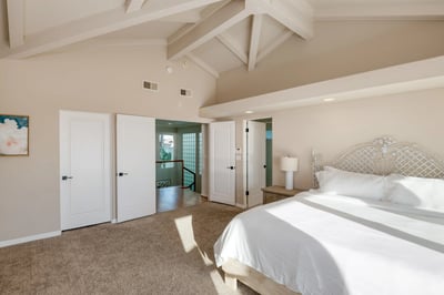 Luxury Villa Photo #27