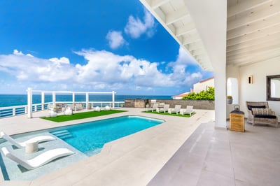 Luxury Villa Photo #5
