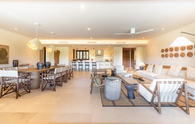 Luxury Villa Photo #11