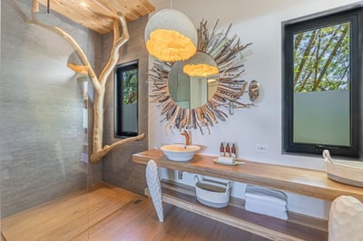 Luxury Villa Photo #46