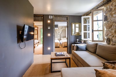 Luxury Villa Photo #37