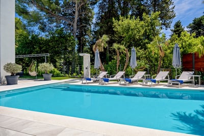 Luxury Villa Photo #7