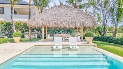 Luxury Villa Photo #8