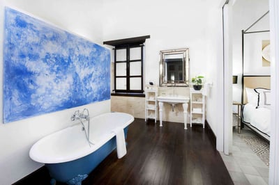 Luxury Villa Photo #14