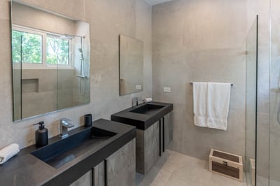 Luxury Villa Photo #41