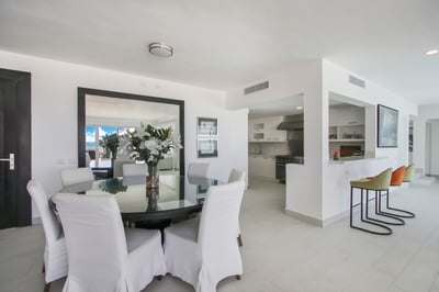 Luxury Villa Photo #21