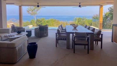 Luxury Villa Photo #8