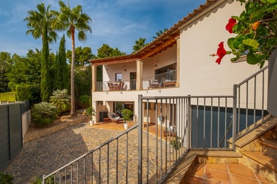 Luxury Villa Photo #9