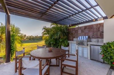 Luxury Villa Photo #9