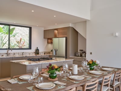 Luxury Villa Photo #18