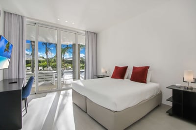 Luxury Villa Photo #45