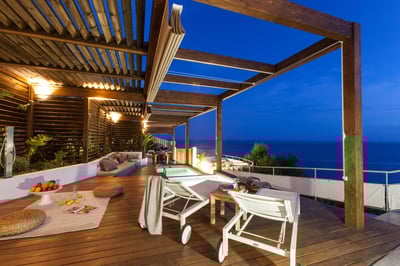 Luxury Villa Photo #4