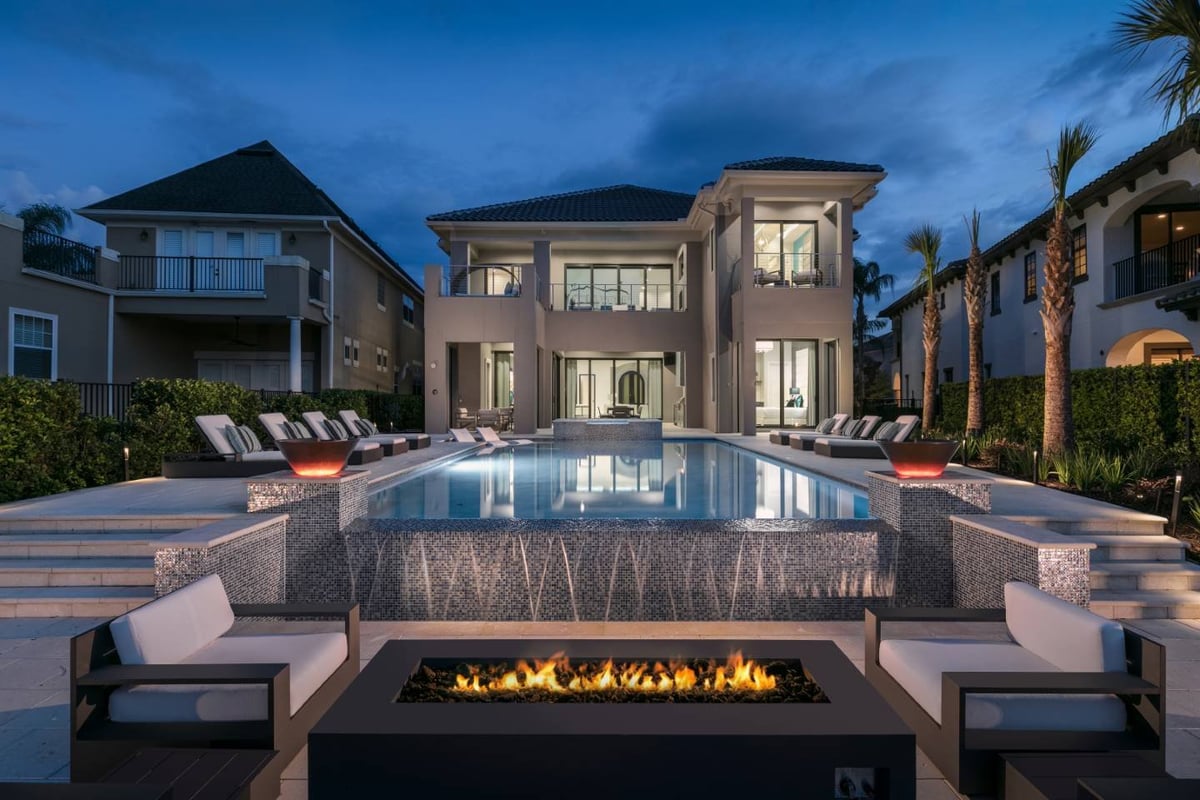Contemporary Elegance Estate