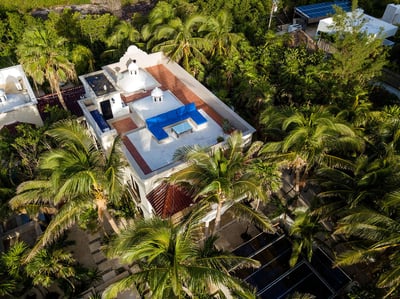 Luxury Villa Photo #40