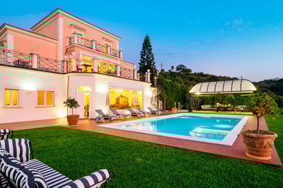 Luxury Villa Photo #2