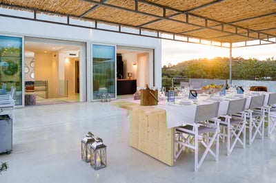 Luxury Villa Photo #10