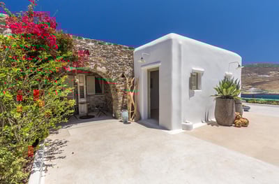 Luxury Villa Photo #17