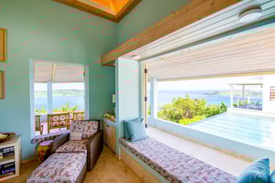 Luxury Villa Photo #9