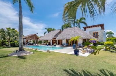 Luxury Villa Photo #11