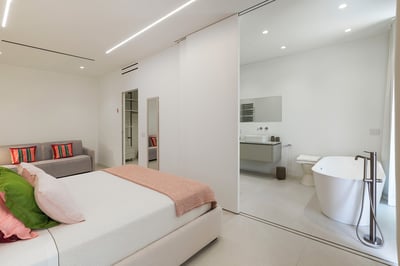 Luxury Villa Photo #47