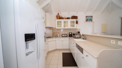 Luxury Villa Photo #11