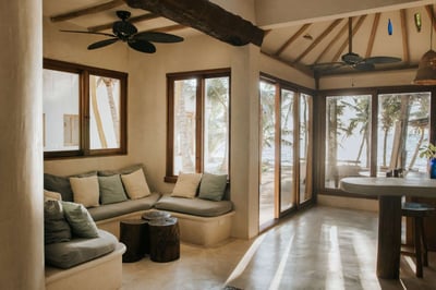 Luxury Villa Photo #6