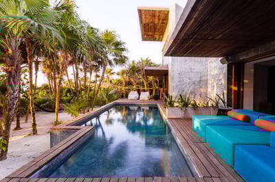 Luxury Villa Photo #3