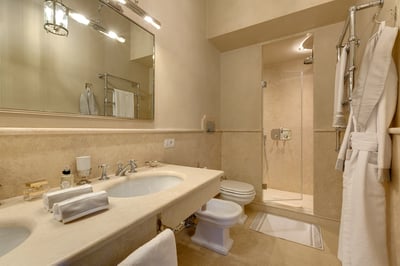 Luxury Villa Photo #16
