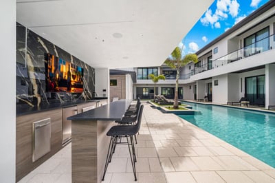 Luxury Villa Photo #9