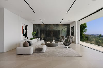 Luxury Villa Photo #17