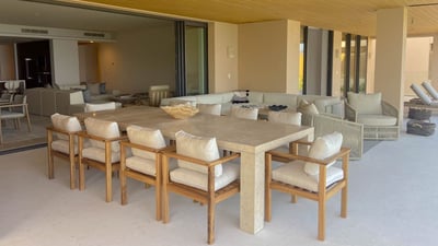 Luxury Villa Photo #6